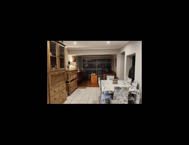 5 BEDROOM HOUSE FOR SALE IN BRENTHURST